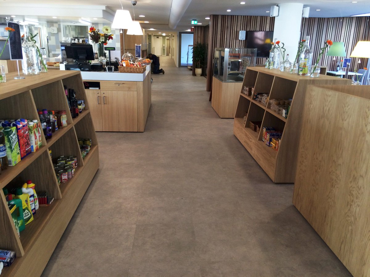 TherecaBV's tweet image. Interierbouwproject Stichting Hilverzorg, locatie Kerkelanden.
Door Thereca Interieurbouw uitgevoerd