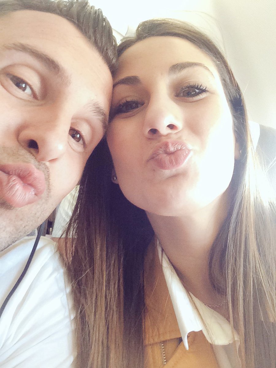 Rociosb_13's tweet photo. New York nos espera!!!! ✈️🗽🌆😍❤️ @juanmi_prez7 https://t.co/s7nByeEvlU