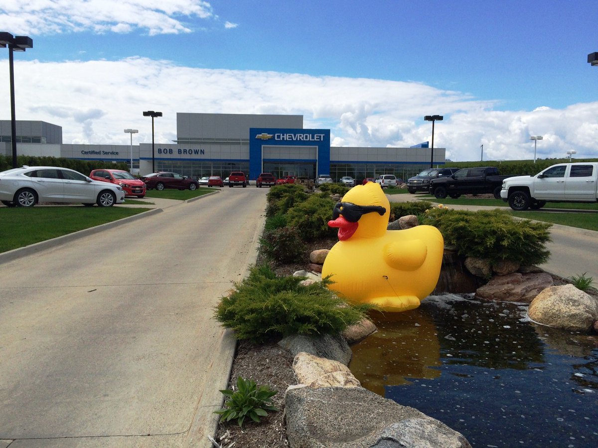 EllipsisIowa's tweet photo. Love how @bobbrownchevy is showing their "ducky pride" in anticipation of the #YESSDuckDerby this weekend! #TeamYESS https://t.co/LVAOuY0KVv