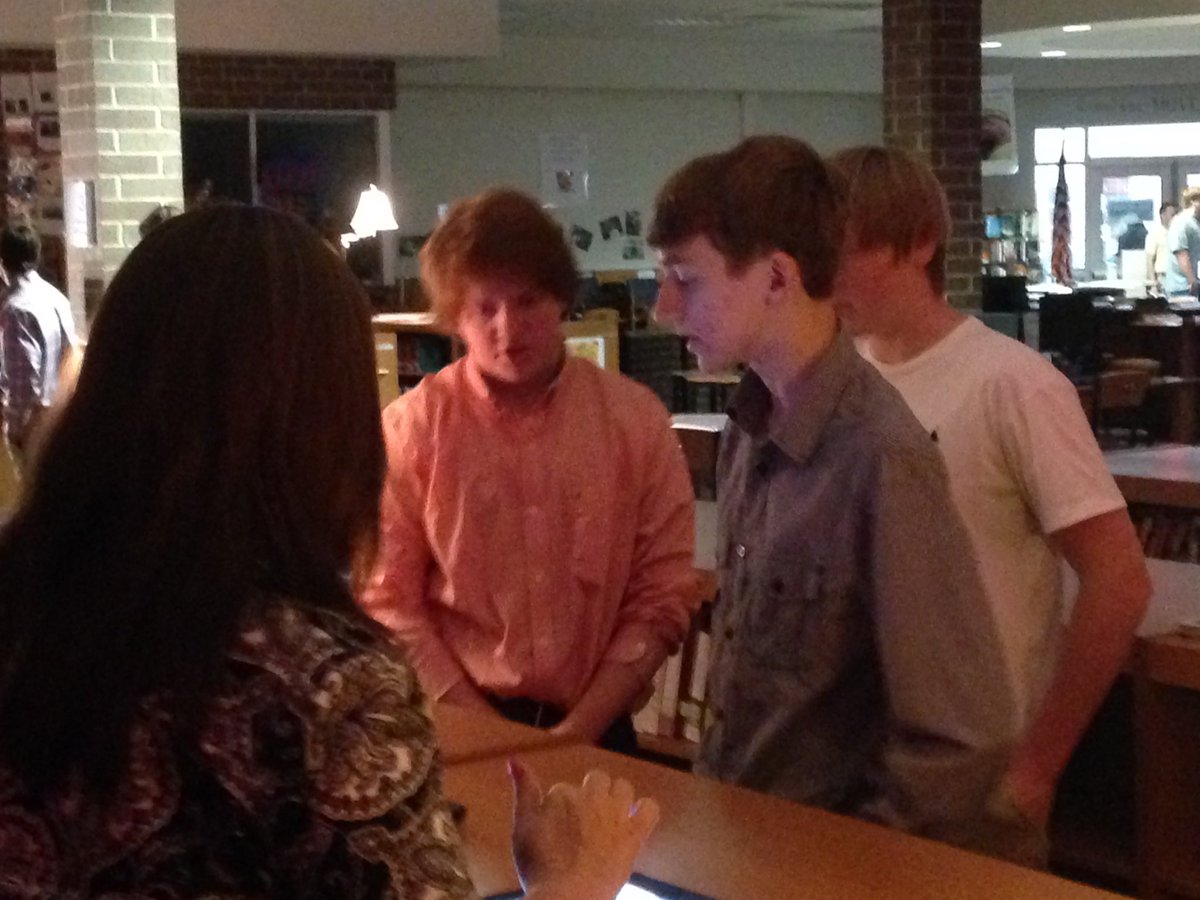 TeagueBMS's tweet image. Fantastic presenters! PBL on the Holocaust Museum. #ehs2016 @leroyl @BradNickles