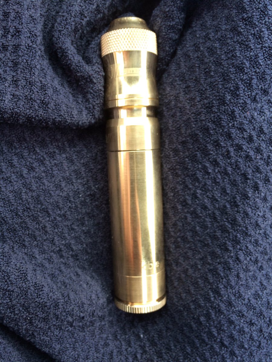 XxARCHNINExX's tweet photo. Hand check https://t.co/Baz4wWRCaG
