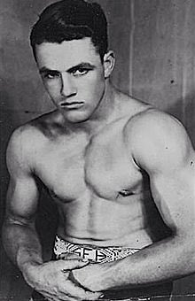 121875Raywwe1's tweet photo. Happy 101TH Birthday To The Legendary #StuHart #RIPStuHart https://t.co/zzv1o447Yc