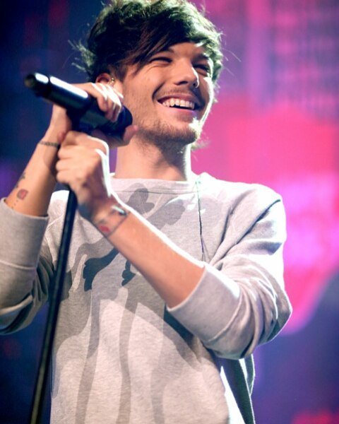 EleuteriaRamosG's tweet photo. smol - katia #harrystyles #louistomlinson #liampayne #niallhoran #zaynmalik #1d #onedirection #ashtonirwin #lukehem… https://t.co/6HACbqFygZ