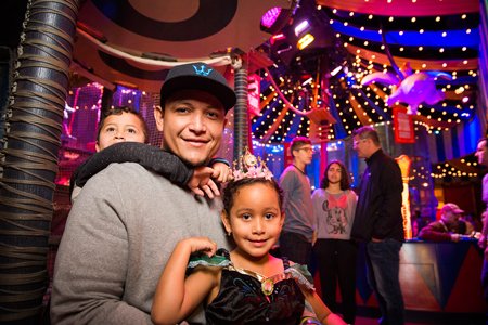 ESPNpromotions's tweet photo. Play like @MiguelCabrera on a @WaltDisneyWorld Vacation for 6 from ESPN! Enter here: https://t.co/8iYV4xKETf https://t.co/Cefg7j6fiS