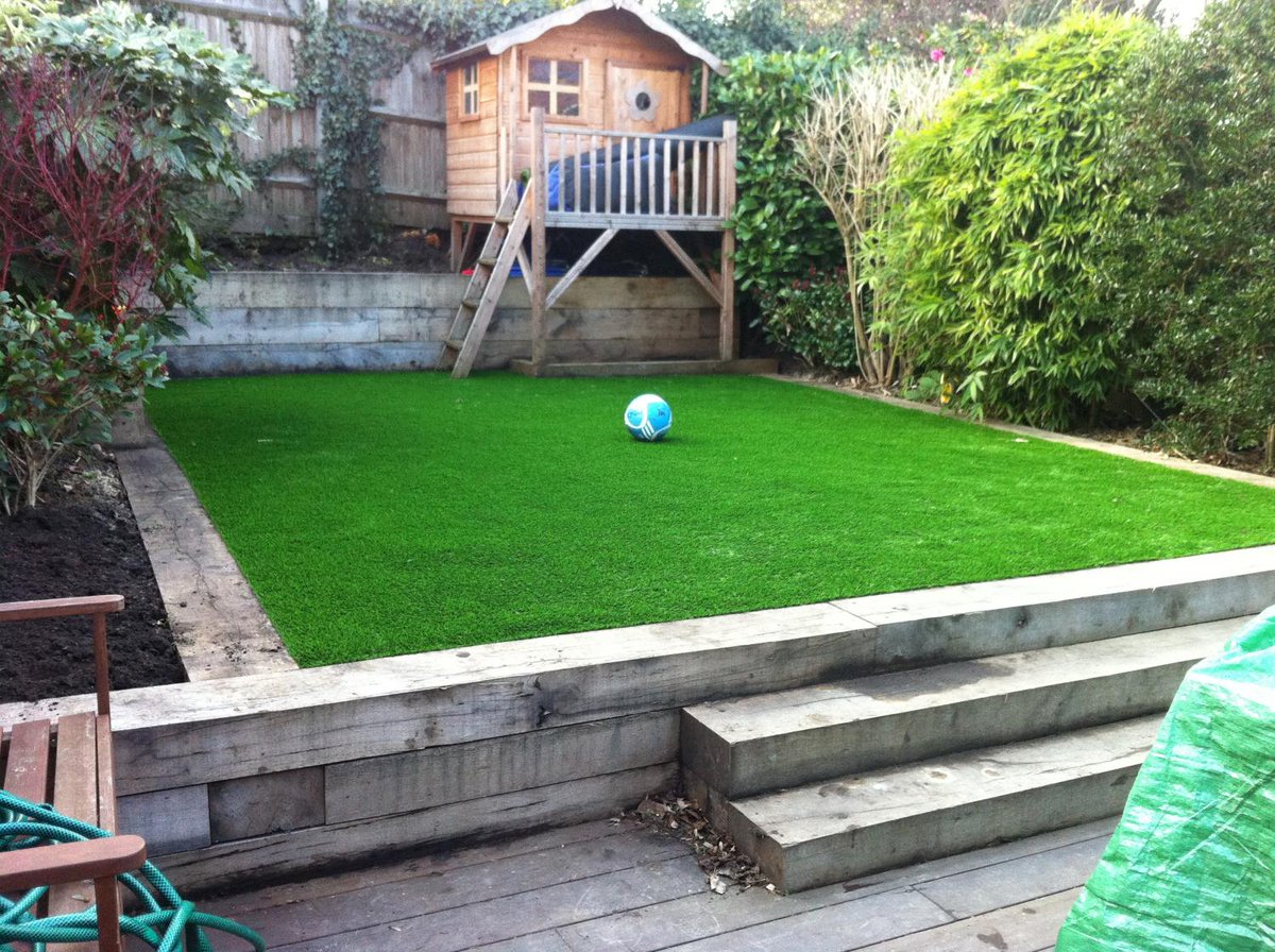 Anyone need #artificialgrass in their #garden #saffronhour #essex #cambridge 

greenmanlandscapes.co.uk