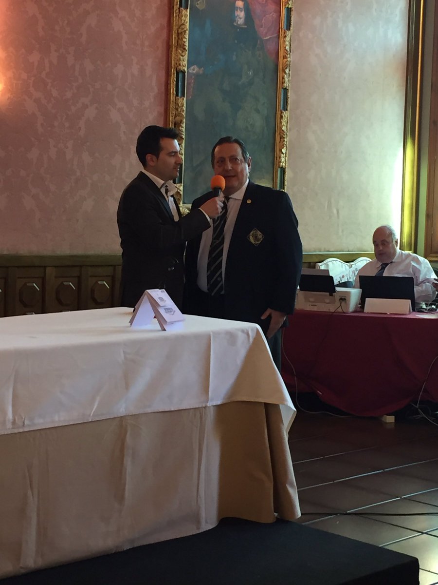 fabebartenders's tweet photo. El presidente de FABE D. Pepe Dioni presenta el inicio del concurso nacional de cocteleria de #Segovia #FabeBarmans https://t.co/a0liIrBG13