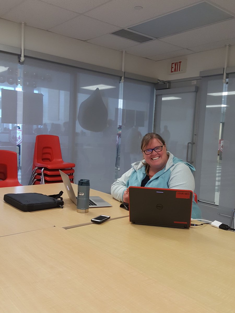 Learning tons at Tech Hub with <a href="/jaccalder/">Jaclyn Calder</a> ! Office Mix. Onenote Class. Setmore. Wordswag. Such valuable PD. #SCDSB