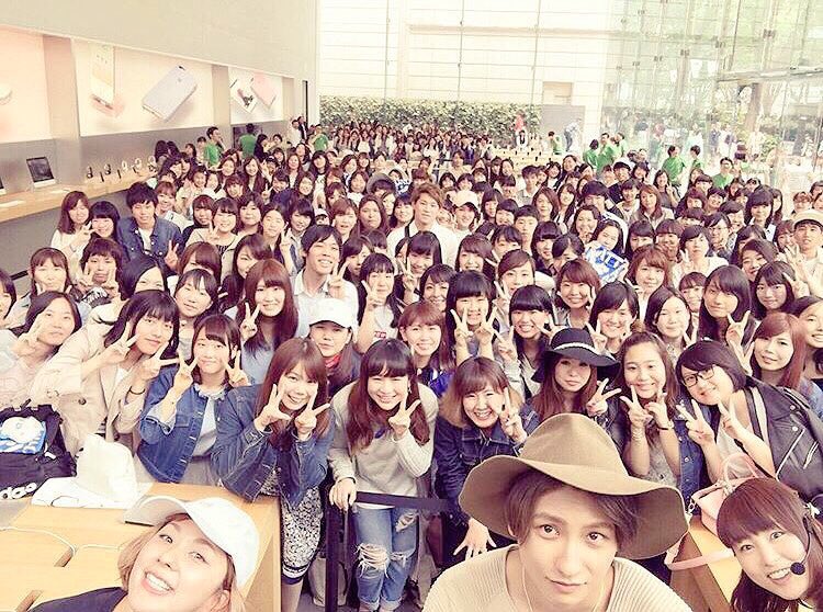 himawari08_23's tweet photo. 今日は最高の日になりました✨
誘ってくれてありがとう🙏
デザインも見たらすごいかわいいのあったり、話し聞いてアップルウォッチ欲しくなっちゃった😆💓
#MPEM06 https://t.co/2l4Kk7XN5o