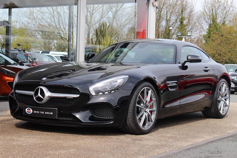 We're delighted to have bought another gorgeous #Mercedes Benz!
What do you think to this #AMG #GTS?