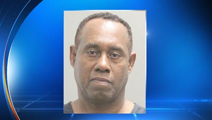 Man arrested for allegedly luring young girl into his jeep in #Margate. bit.ly/1rtlCae https://t.co/WhvQMbFbWB