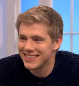 KatyHorvath_1's tweet photo. Ryan/Robert beautiful smile ❤ @Robron_Starry @JolyHorvath https://t.co/6xrdYyqaOH