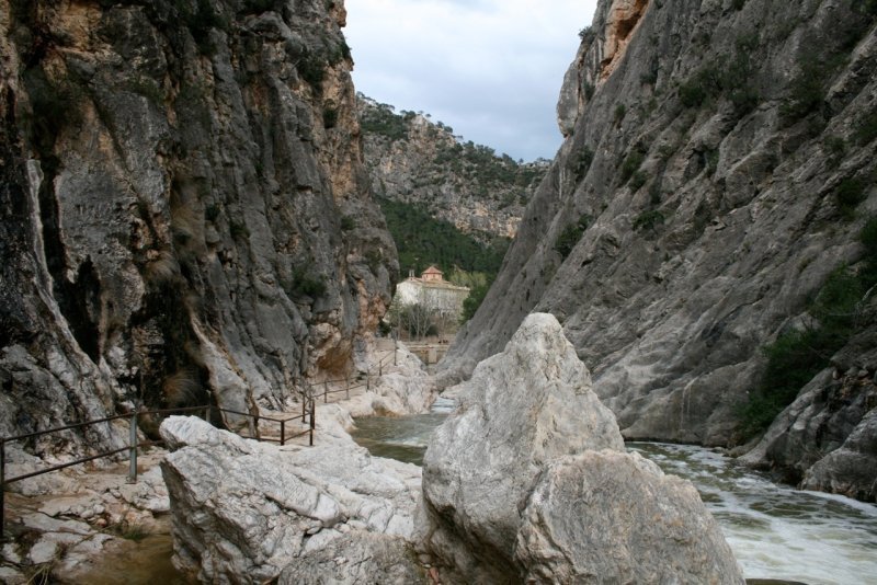 diaridtarragona's tweet photo. La Fontcalda, santuari i balneari a Gandesa https://t.co/hmLGe60YBt https://t.co/fyXIZM0Qnj