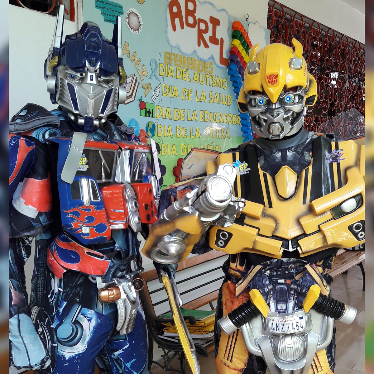 spapirifacttik's tweet photo. Show de #transformers de #Spapirifacttikshow, solicita información al 2855111 y 9992801747. https://t.co/OnxmgqXXO0