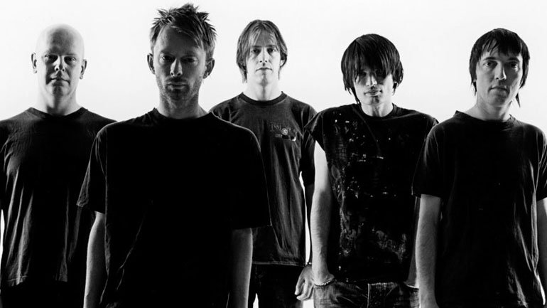 PatrickOrtizG's tweet photo. "Burn the Witch" de Radiohead. ¿Es todo lo que esperábamos de ellos a estas alturas? https://t.co/EQkHU3d9EY https://t.co/0Jy05iMBKe