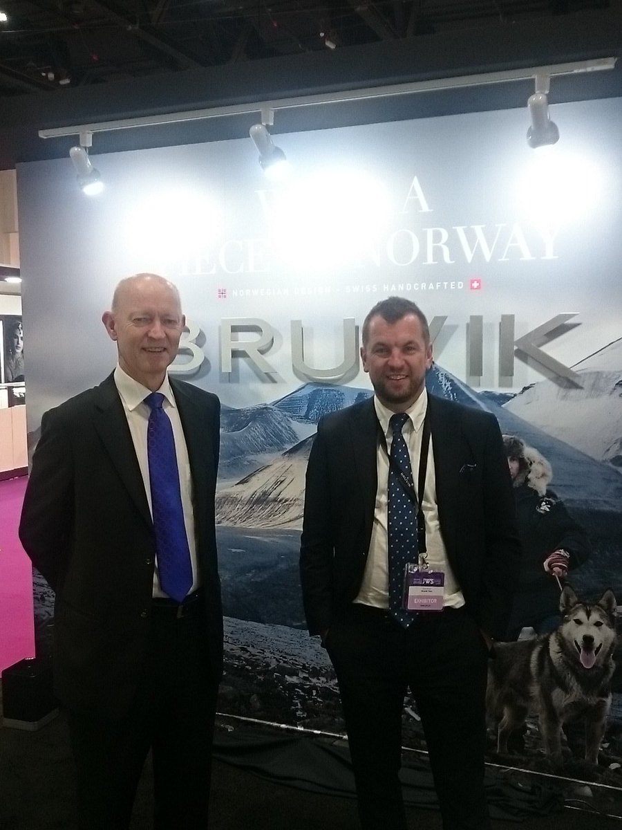 norway_uae's tweet image. HE Eikaas visiting Norwegian designers #Bruvik at #JWS2016. Beautiful Norwegian watches! @bruviktime
