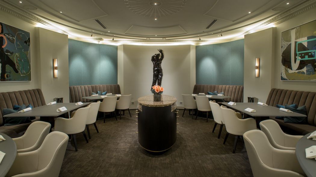DanielGerzina's tweet photo. Inside @Alinea 2.0: Look around the renovation and details on new dining options https://t.co/JyhwQu3V6f https://t.co/ai1NEZDh3G