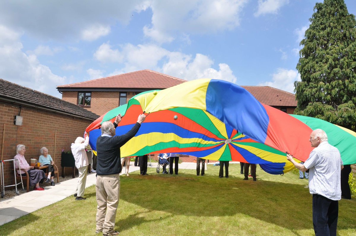 Encourageactivi's tweet photo. The team love it when the #sun shines, it enables our #activities to go #outdoors! #Happy #EncourageActivity https://t.co/ry28SSDJrw