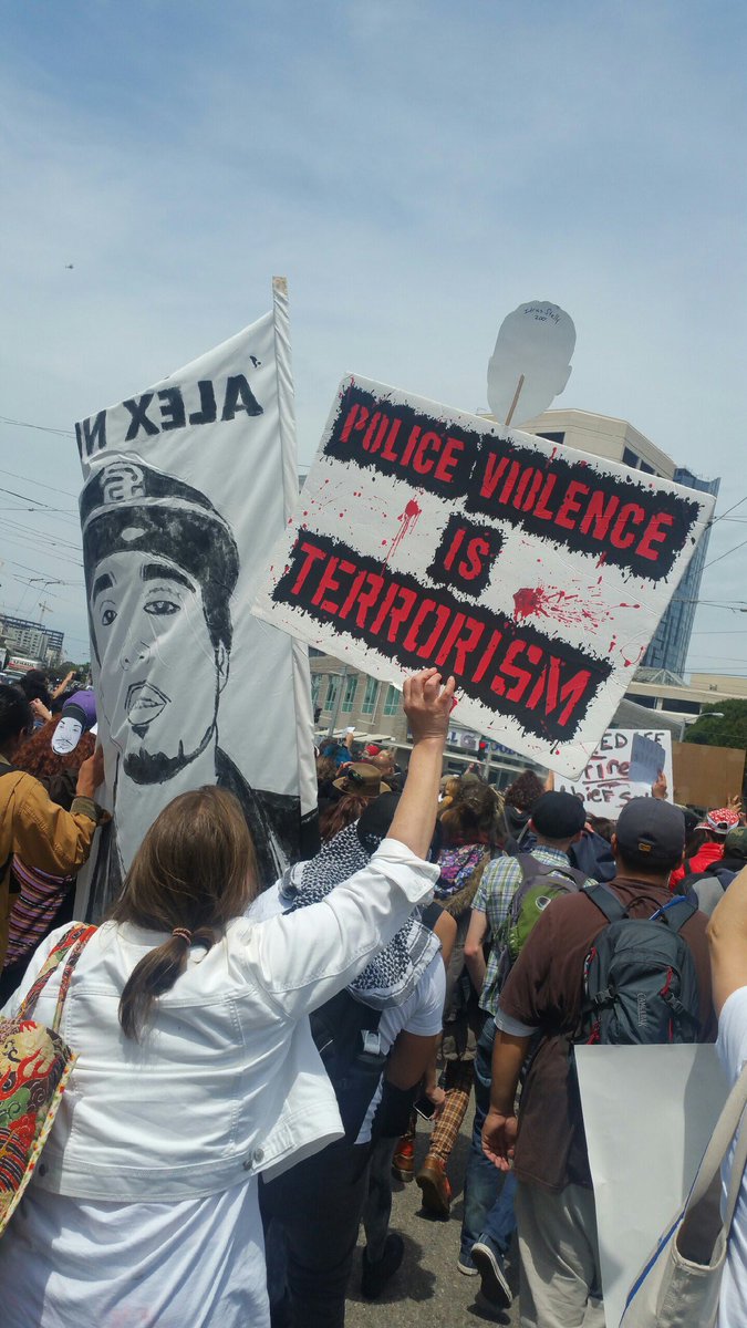 KentFosterSF's tweet photo. My cousin Vega of @RadioLution2015 shot these beautiful photos at the #Frisco5 uprising today ✊🏾🙏🏾❤️ https://t.co/mb4qbDph6k