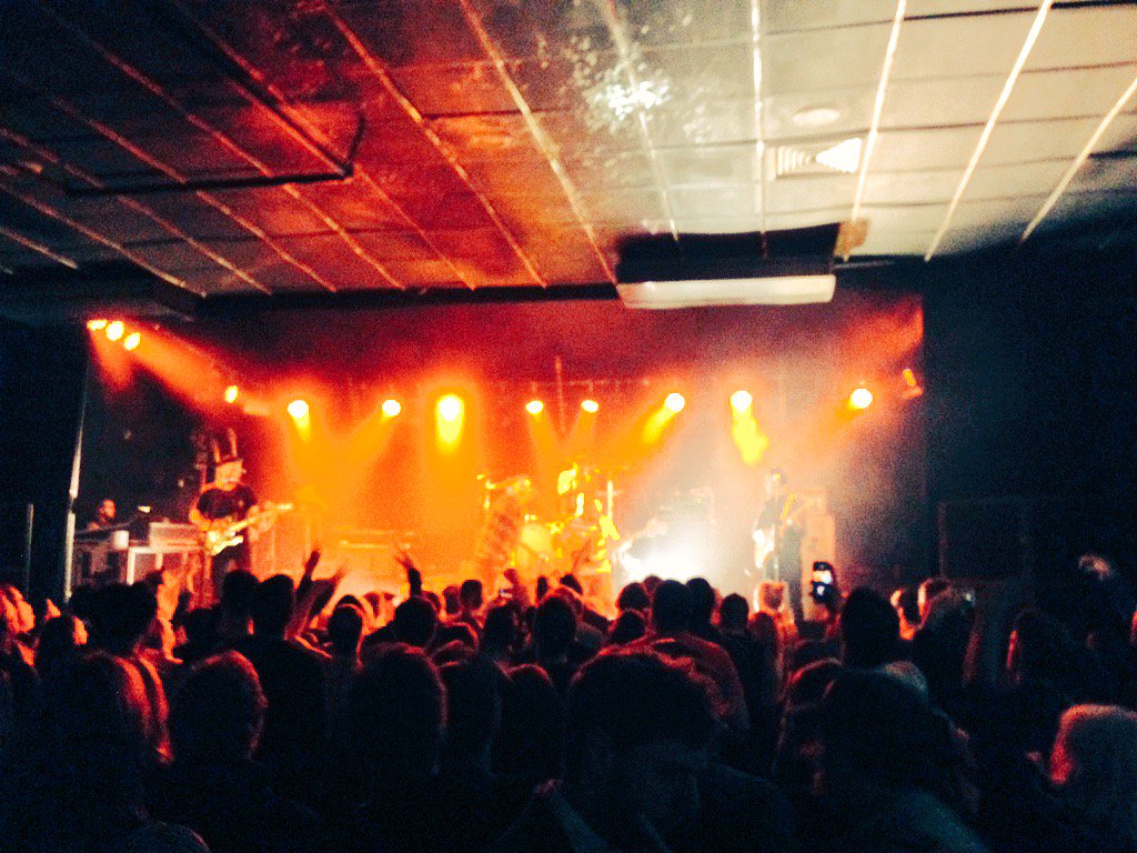 Got sweaty with The Movielife tonight, it was glorious!

P-Rock on Friday w/ Vinnie Caruana: facebook.com/events/1770736…