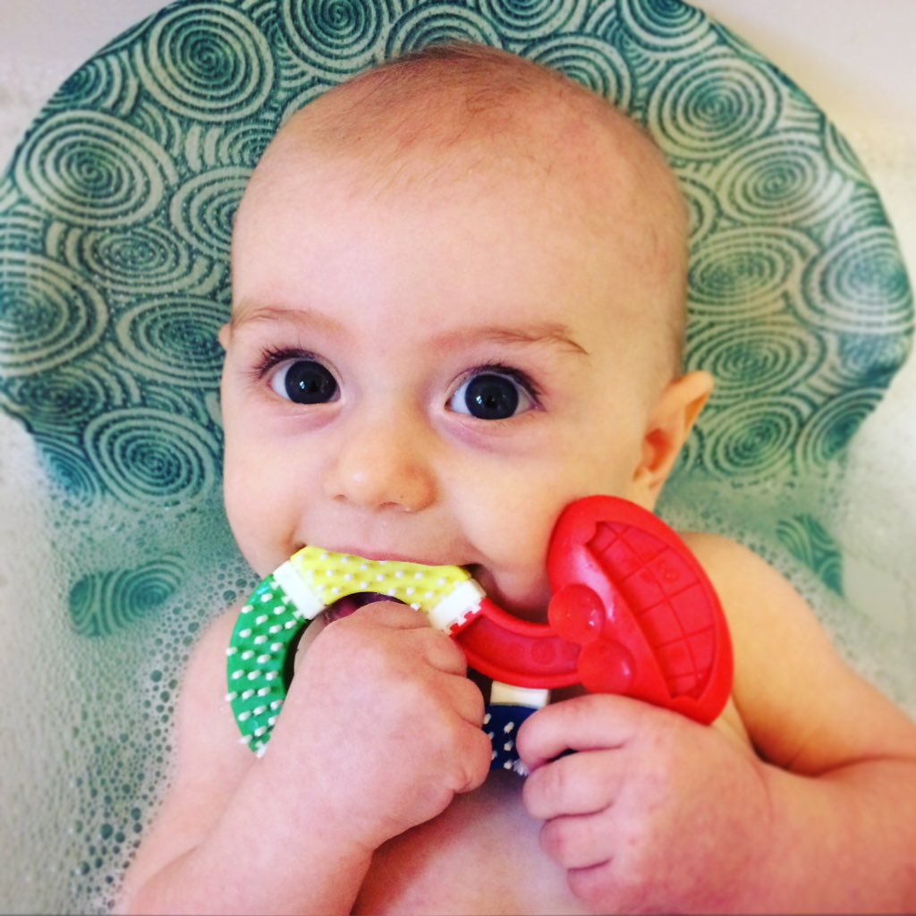 endohampshire's tweet image. Prevention better than cure...luckily daddy does cures well! #savingteeth #noneedforendo #firstteeth @bug_brush