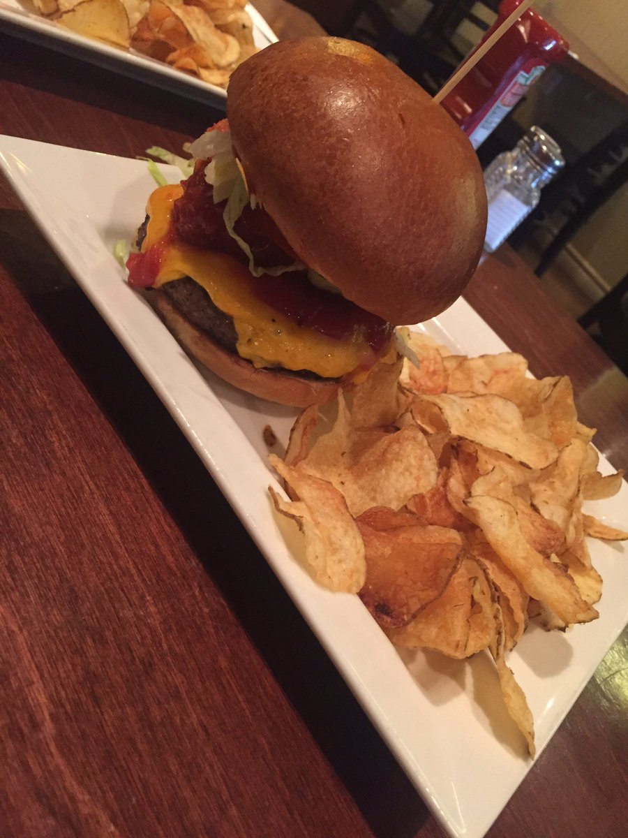 Delicious as hell! <a href="/Bourbon_Quarter/">Bourbon Quarter</a> Thanks for the amazing Mac &amp; cheese burg! <a href="/burgerweeksj/">Burger Week SJ</a> #BurgerWeekSJ