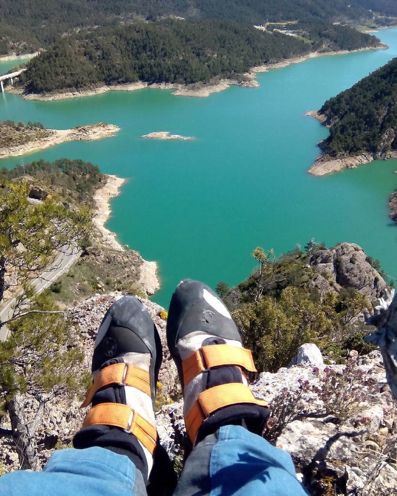 cat_testimo's tweet photo. Si no escales la muntanya mai podras gaudir del paisatge #sensefiltres #gransamics #solson⦠https://t.co/R5YUaQW9jS https://t.co/F3RbWWsBKW