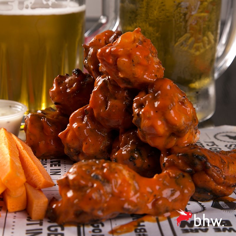 BuffalosHW's tweet photo. Hoy hay Chaaaaampions y con nuestro 2x1 en wings no hay mejor forma de disfrutarlo ¿qué salsa pedirás hoy my friend? https://t.co/so2hJqx3U3
