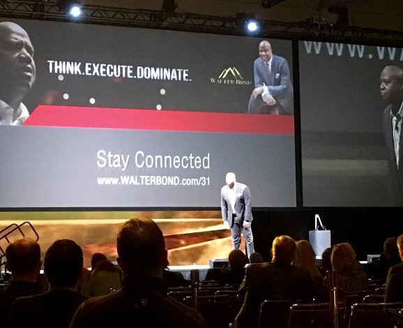 __SOTR__'s tweet photo. Last week: @walterbond on stage for @theaacd #AACD2016 (photo cred. @einstein_aacd) https://t.co/vEEuge9ABW