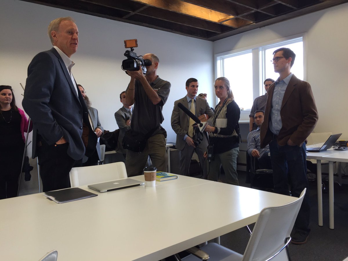 _Alluvian_'s tweet photo. Sharing with Governor Rauner about all things Alluvian. #alluvianman #thenestcoworking https://t.co/qmPd2jMPQP