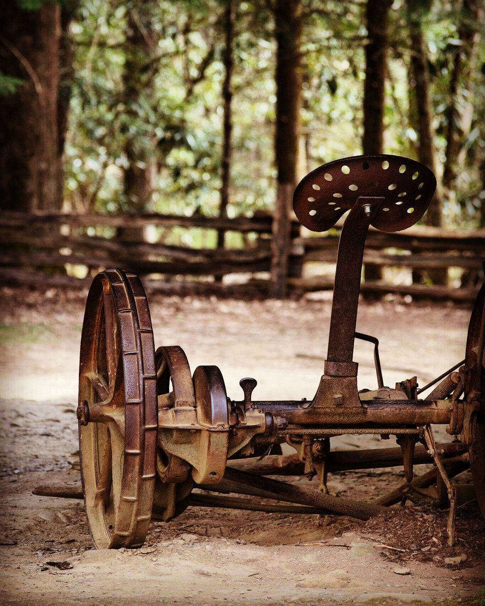 globalrelations's tweet image. There are times you dont have a clue what something is, but it&apos;s worth snapping a picture. #farmingtool