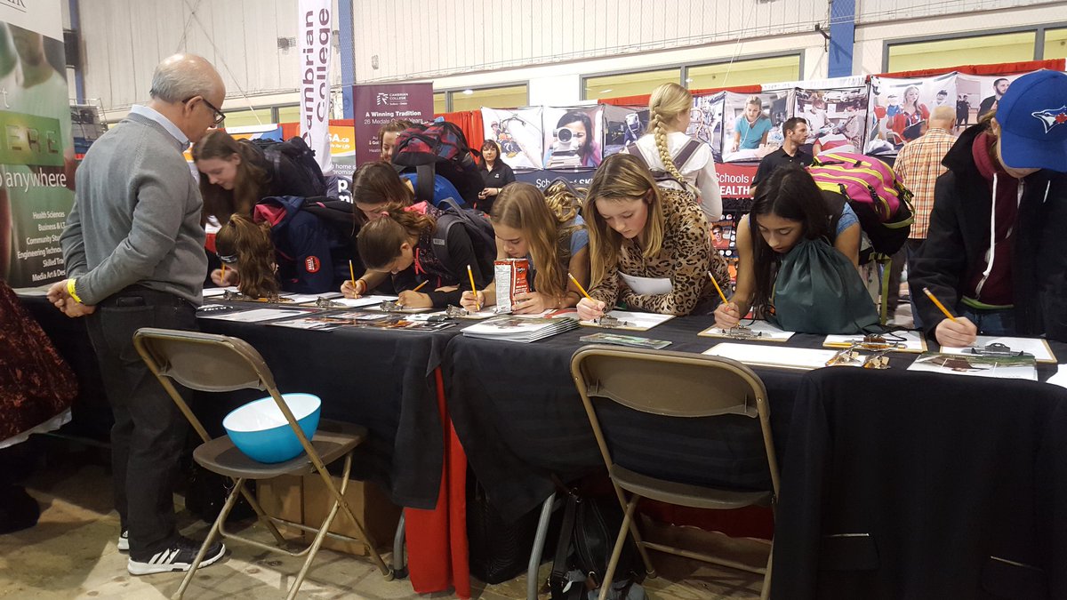 trottierdesigns's tweet photo. Stop by to draw some fashion illustrations #StClairCES2016 #skillscanada #SkillsCompétences https://t.co/NBmmx9KAOV