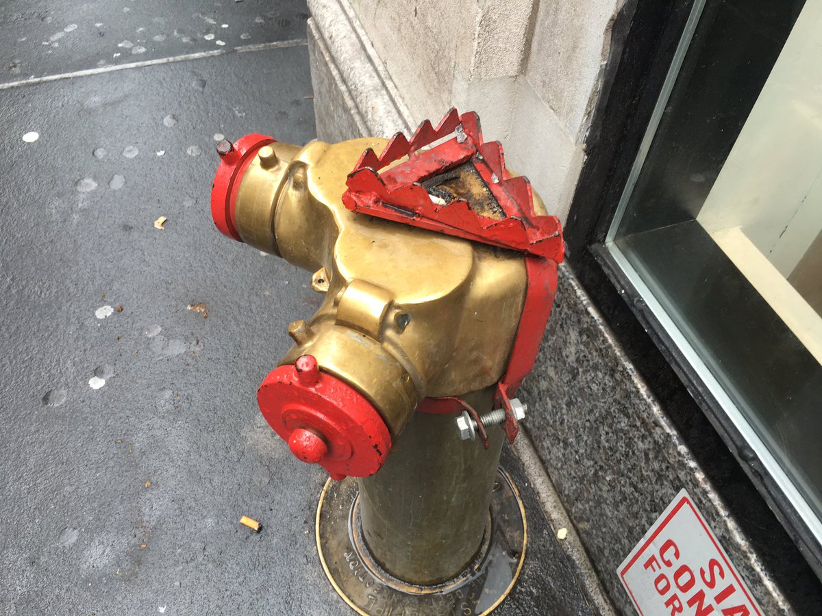 DesignAware's tweet image. Spotted this claw on top of a hydrant in NYC this morning. Does anyone know what this is designed to do?