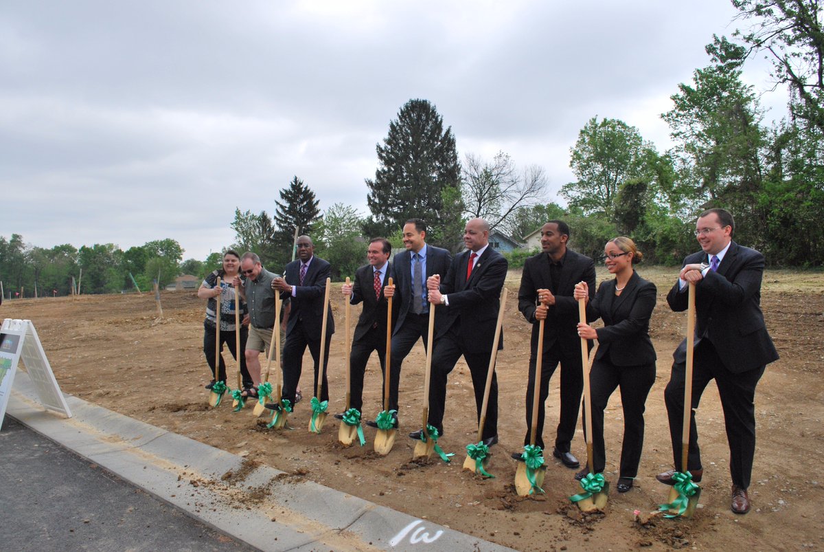 CityOfCincy's tweet photo. #CiTiRAMA breaks ground in College Hill https://t.co/APuda1ESj0 https://t.co/7xoxqgAZgT
