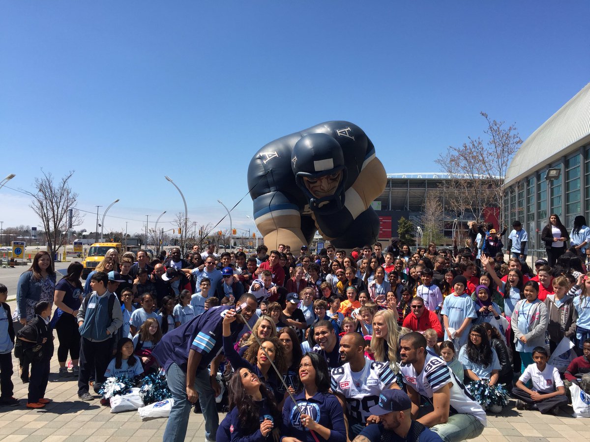 TorontoArgos's tweet photo. Such a great day for our annual Huddle Up Summit!

Big thanks to all the awesome kids that came out today. https://t.co/z6ys8IKBe9