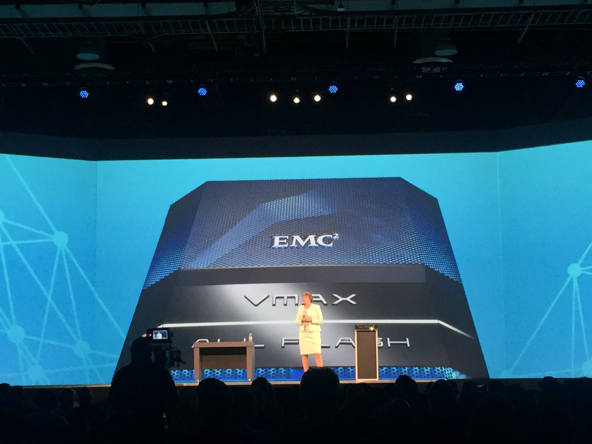 derya_isler's tweet photo. @FidelmaRusso is on the stage. Go #VMAXAllFlash ! #EMCWORLD https://t.co/zrHBNQ2mzy