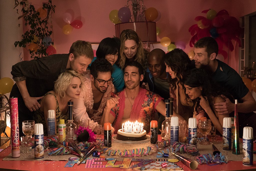 NwoodrowN's tweet photo. Sense8 Saison 2 #LRT https://t.co/Up6ggxJKHU