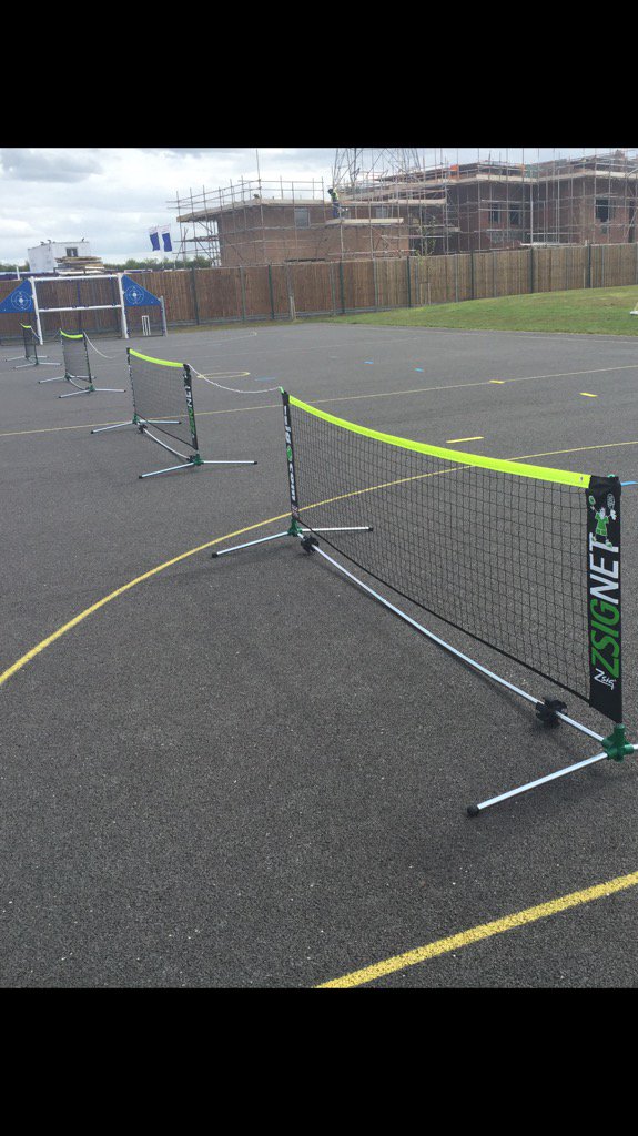 TutorPe's tweet image. Great fun today teaching our Primary tennis lesson plans. primarypeplanning.com #newZsignets  @ZsigSports