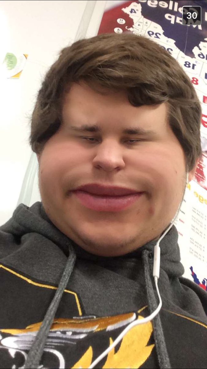 Michael21Spence's tweet photo. Happy birthday Wreck it Ralph @Jimbo_Slicee52 #typeSLOW https://t.co/eTSBAS3YVw