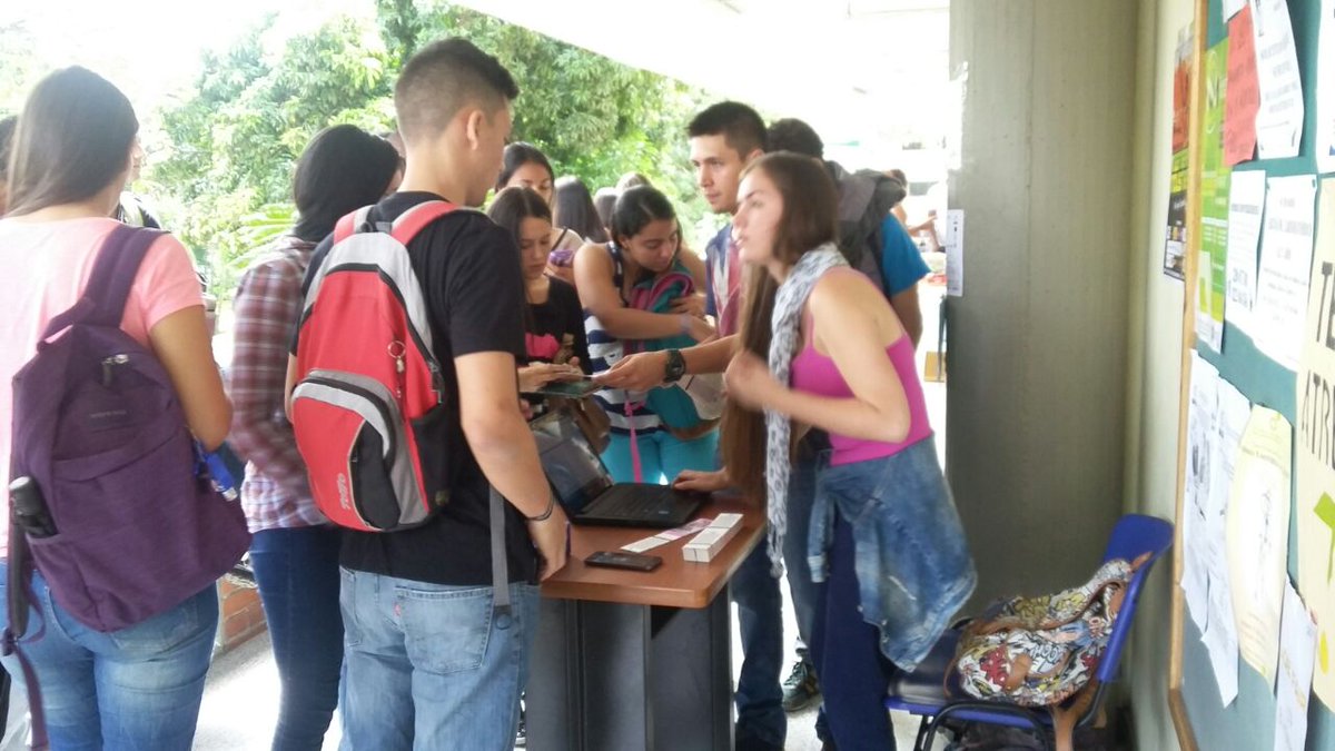IFII_UTP's tweet photo. ¡ÚLTIMO DÍA DE PREVENTA! 
Estaremos en el segundo de la facultad de 4pm a 7pm, no te quedes sin la tuya #IFII2016 https://t.co/Yi1V77AAbZ