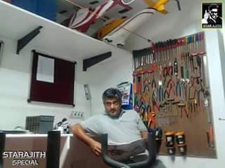 SR22676458's tweet photo. @Monikaamam நீங்கள் யார் விசுரிய இருந்து போங்க ஆனால் தலையை பத்தி விமசனம் வென்டம் https://t.co/rEwkVzHFXD