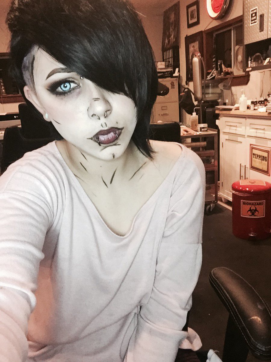 pinkcandyX3's tweet photo. Little siren bby https://t.co/tsLiTD22uR