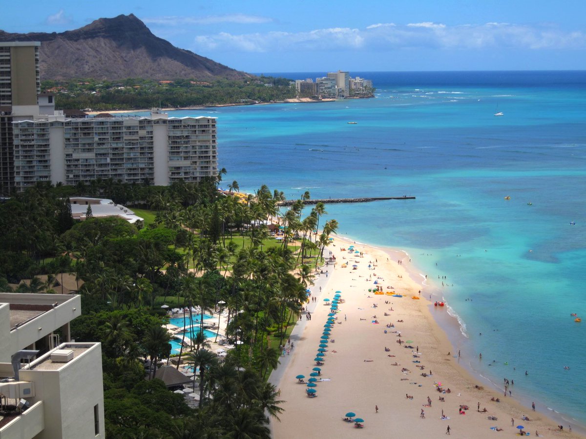 galttechcom's tweet image. Doin' it #hawaiianstyle! Days in #Oahu #TravelTuesday #sunset