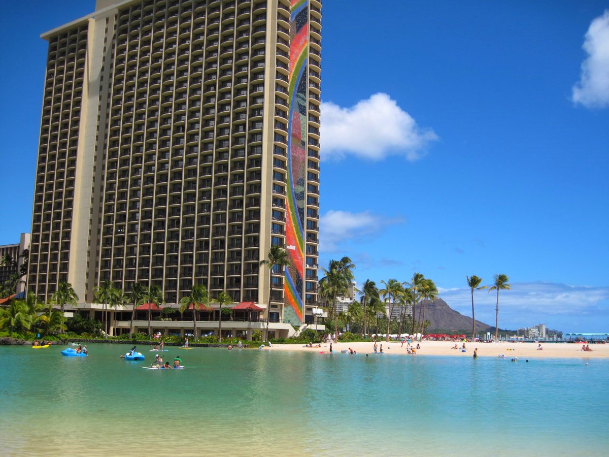 galttechcom's tweet image. Doin' it #hawaiianstyle! Days in #Oahu #TravelTuesday #sunset