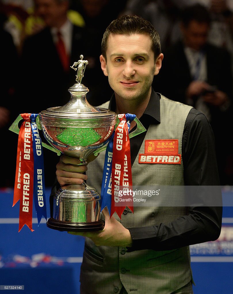 SnookerSnaps's tweet photo. Ladies and Gentlemen! Your 2016 World Champion, The Jester from Leicester, Mark Selby! 🎉🏆 #SnookerSnaps https://t.co/OEvxvppixG