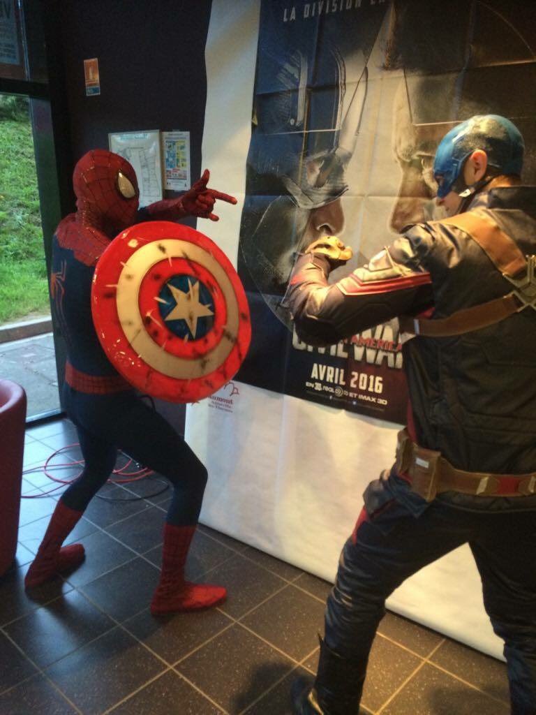 MarvelCorpsfr's tweet photo. #CivilWar est déjà sorti il y a une semaine, occasion de revenir sur une de nos sorties en costumes @GaumontPathe https://t.co/WM7SRQcGKk