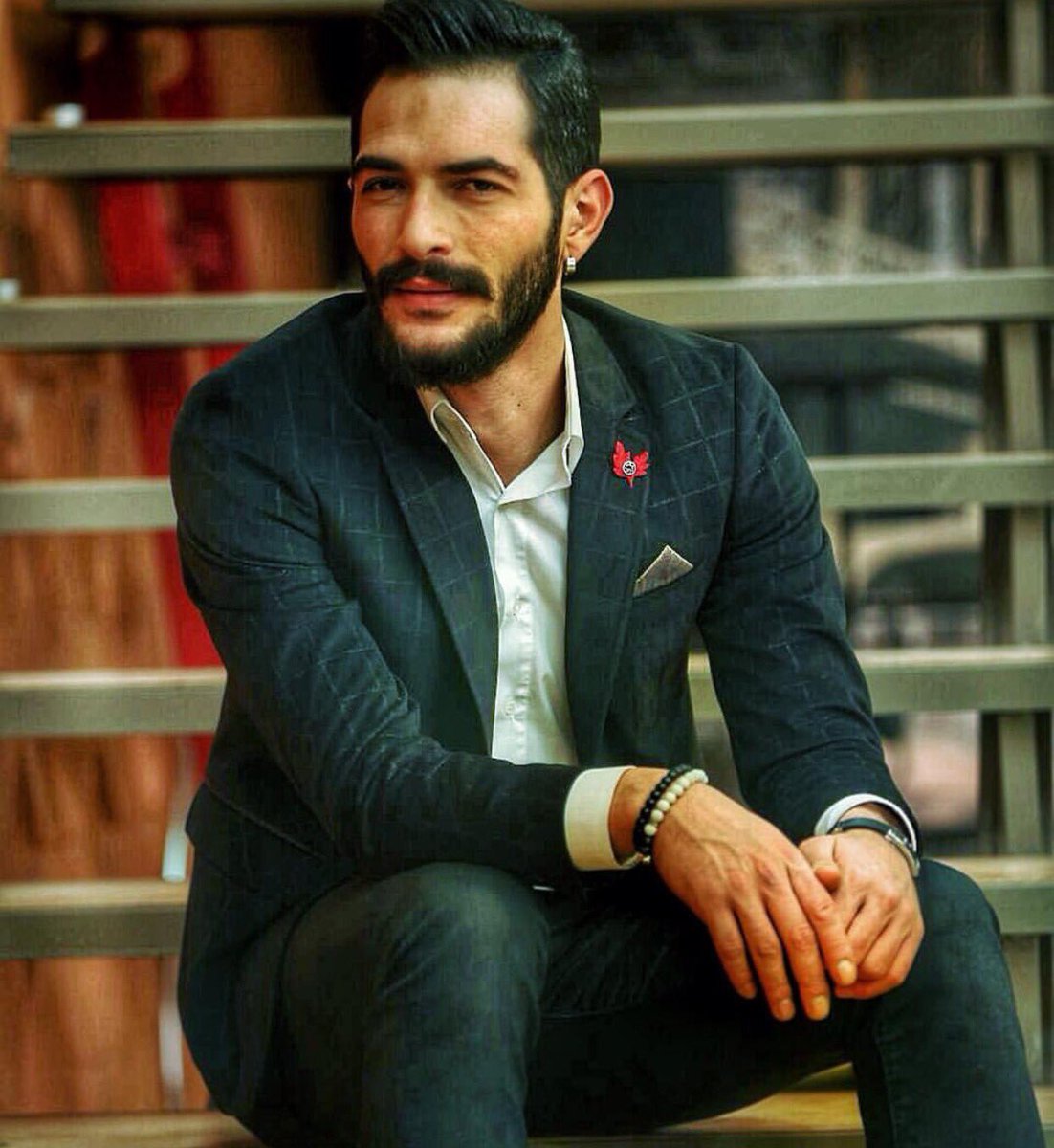 _gulumseeeee's tweet photo. Haydi dörtlü fotolara gelelim OlmazsanOlmaz ErdemDalfidan https://t.co/dq44Y2VnlB