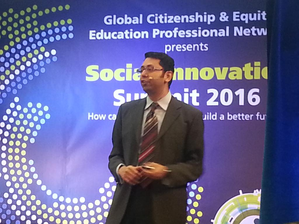 theNBM's tweet photo. Rahul Choudaha keynote to end the Social Innovation Summit 2016. #CCInnovationSummit #ACCELCC https://t.co/cjrXGbmNVw