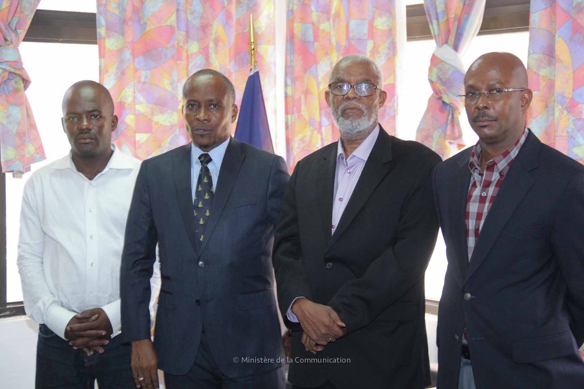[PHOTOS] Cérémonie d'installation du nouveau DG de la @RTNHaiti , M. Dischler Marcelin