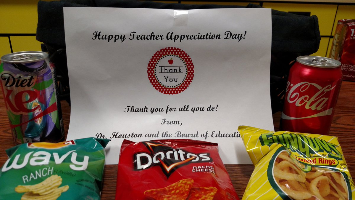 GCHSTigers's tweet photo. Sup. Houston and the GCSB say thank you to all GCSS teachers! 
Happy Teacher Appreciation Week!
#URappreciated https://t.co/TmPOSEzwR3