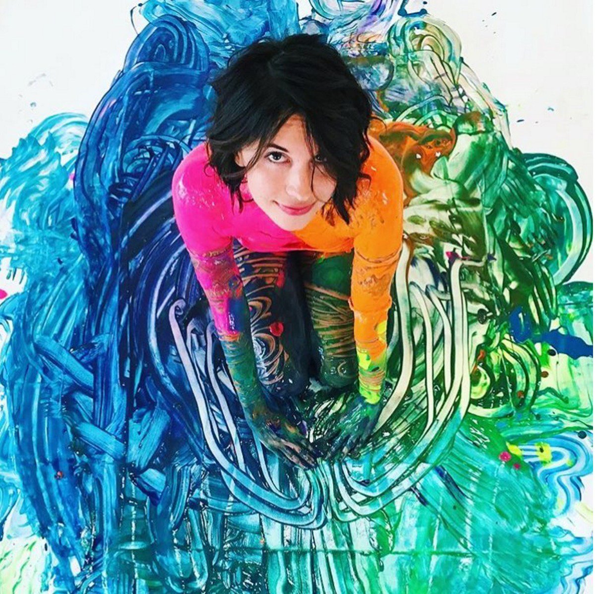 DaxGallery's tweet photo. Creating rainbows 🎨 📸: @brendanbonney 
#Portals #DAX #charmaineolivia #rainbow #paint #spirit #chakra #artist https://t.co/XZKTZy7MY9